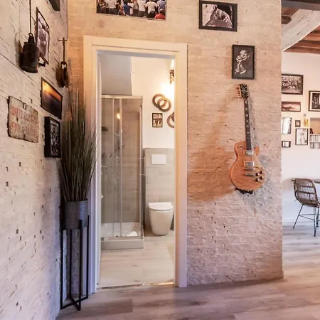 Апартаменты Stonehouse